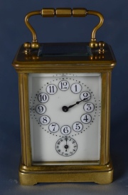 Carriage Clock bronce Made in France Altura 9cm números con fondo esmaltado. C. Ll