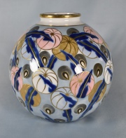 Vaso Art Deco, porcelana limoges Pillivuyt . Alto: 18,5 cm.