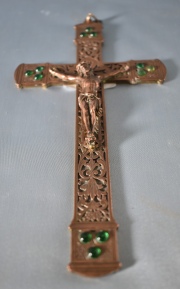 Crucifijo en cobre y bronce. 18,5 cm.