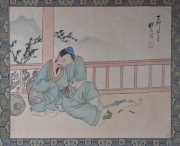 PERSONAJE DESCANSANDO, pintura oriental sobre seda, firmada. Enmarcada. Mide: 25 x 30 cm.