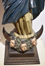 Virgen Inmaculada, Española, aros posteriores. Alto total: 90 cm.. Ex. Colección GARCIA LAWSON- Ex. Colec. Alej