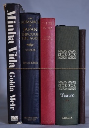 GOLDA MEIR - JAPAN THROUGH THE AGES - TEATRO - AS I SEE INDIA y MEMORIAS DE UN MISIONERO EN CHINA, cinco volúmenes vario