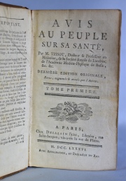 TISSOT, M. AVIS SU TISSOT, AVIS AU PEUPLE SUR SA SANTE. Paris. 1786. Dos tomos en 1 volumen. Averías