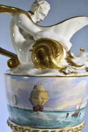 Jarra porcelana Meissen, Poseidon. Alto: 42 cm.