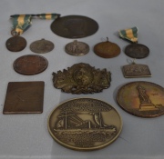 Conjunto de 20 Piezas: medallas, condecoraciones, etc.