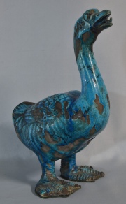 Pato cerámica turquesa. Restauro. Alto: 30,5 cm.