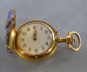 Reloj de dama de oro y esmalte Le Coultre.