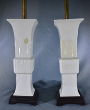 Dos lámparas chinas blanc de chine. 2 Piezas