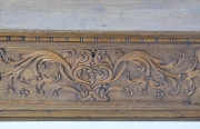 ARCON, madera de cedro y nogal, talla con decoración vegetal. Frente con gran talla en relieve