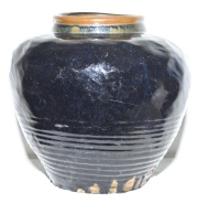 Gran Vaso cerámica esmalte negro chorreado con boca circular ocre.