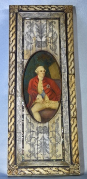 Miniatura 'Caballero Inglés', marco tallado. Alto miniatura: 7,5 cm. Marco mide: 41 x 15,6 cm.