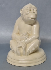 Mono cerámica inglesa Beswick. Alto: 18 cm.