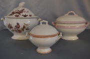 Tres soperas de porcelana y cerámica distintas, restauro y fisura. 02