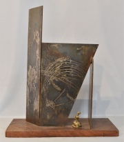 Lemme, Violeta 'Bambalina del diamante', escultura en hierro y bronce. Alto total: 51 cm.