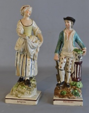 Dos figuras de porcelana, Gardener y Iphigena, Cascadura. 2 Piezas.