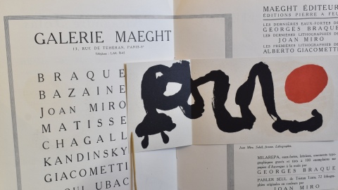 Revue Cahiers d'Art - 22 Année - 1947. Con: 26 Année - 1951 . Ambos Editorial: Cahiers d'Art. 2 vol.