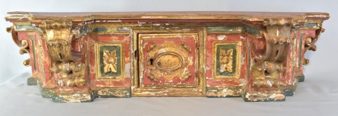 Sagrario siciliano, de estilo barroco. Desperfectos: Frente: 106 cm. Alto: 24 cm.
