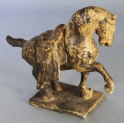 Caballo Chino de Fundición de hierro. Alto: 12,3 cm.