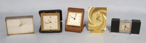 Lote de cinco relojes (Luxor, Jaeger, Amic, Angelus y Wright)