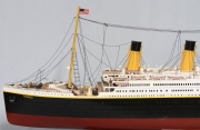 Titanic, modelo a escala. Frente: 101 cm. Alto: 34,5 cm.