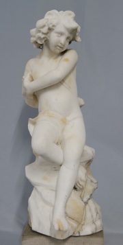 Cupido, escultura de mármol. Faltantes, roturas. Alto: 58 cm. Italia, fines siglo XIX.